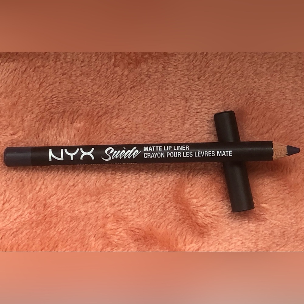 NYX Suède Matte Lip Liner Foul Mouth / Vulgaire Dark Blue